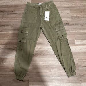 NWT Zara Cargo Joggers size 0